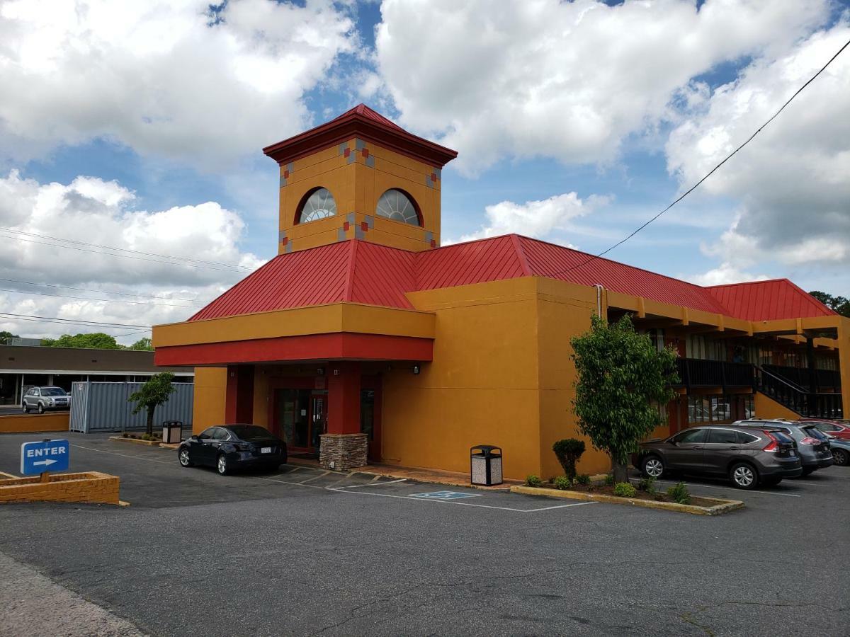 Knights Inn 加斯托尼亚 外观 照片